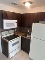 1770 SW 44th Ave in Fort Lauderdale, FL - Building Photo