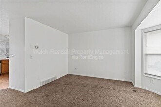 4966 S 5100 W St in Hooper, UT - Building Photo - Building Photo