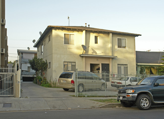 5831 Virginia Ave in Los Angeles, CA - Building Photo - Building Photo