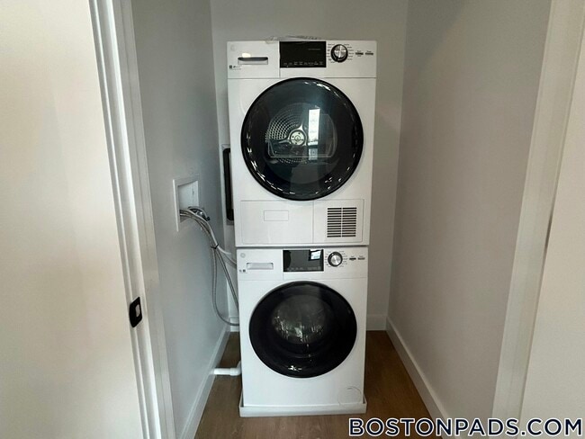 199 Gardner St in Boston, MA - Foto de edificio - Building Photo