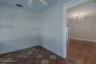 1375 Menna St in Jacksonville, FL - Building Photo - Building Photo