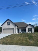 118 Hidden in Shelbyville, TN - Building Photo