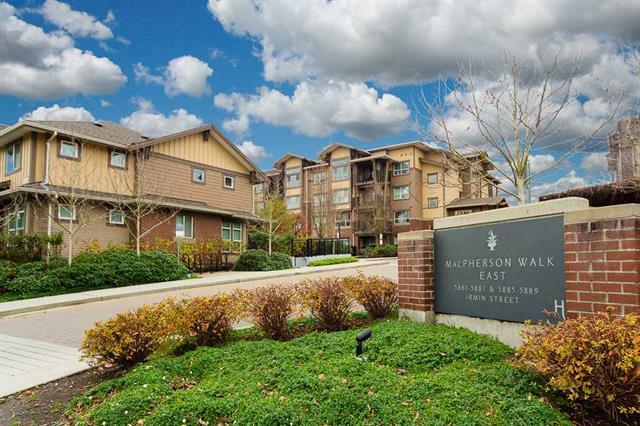 5889 Irmin St in Burnaby, BC - Building Photo