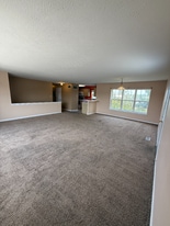 12650 Ford Dr in Fishers, IN - Building Photo