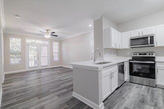 5345 W Loop S in Houston, TX - Building Photo - Building Photo