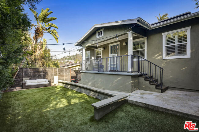 property at 3154 Carlyle St