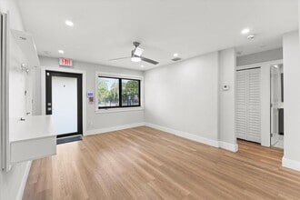 3170 NW 14th Ct in Lauderhill, FL - Building Photo - Building Photo