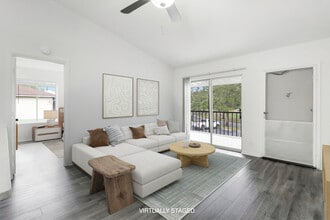 6392 Chasewood Dr in Jupiter, FL - Building Photo - Building Photo