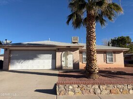 13981 Veny Webb St in Horizon City, TX - Building Photo