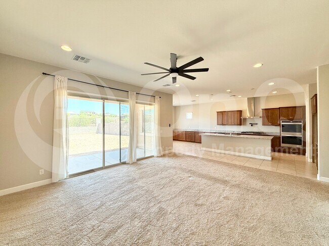 44723 N 44th Ave in Phoenix, AZ - Foto de edificio - Building Photo
