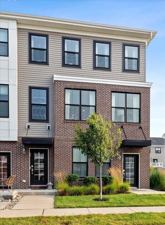 25 Midway Rd in Tinton Falls, NJ - Building Photo