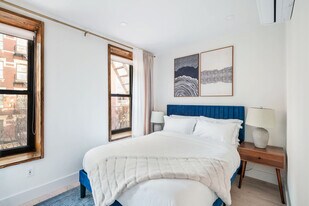 515 W 48th St, Unit FL3-ID1045421P in New York, NY - Building Photo