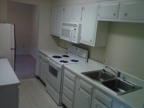 Quarry Terrace Apartments in Columbia, PA - Building Photo - Interior Photo