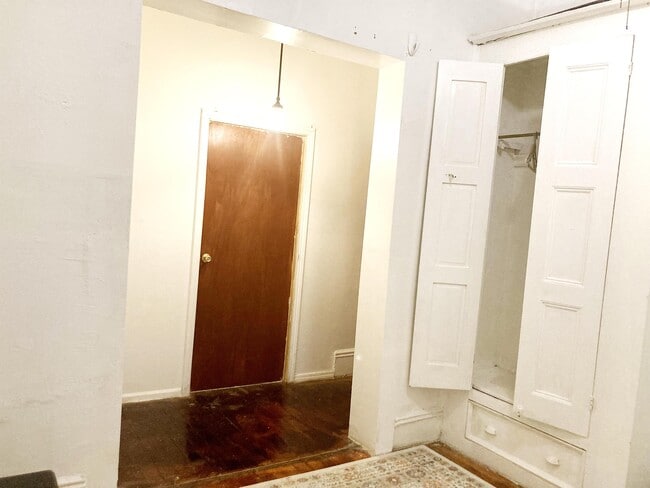 70 Weirfield St in Brooklyn, NY - Building Photo - Building Photo