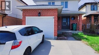 206 Northmanor Crescent in Kitchener, ON - Building Photo