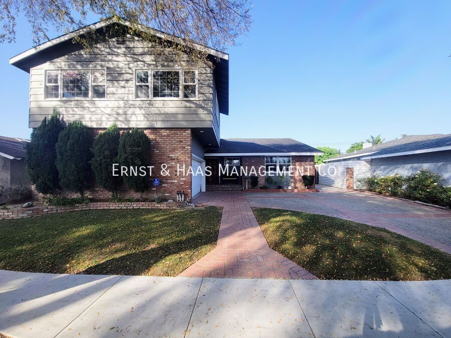 869 E Kallin Way in Long Beach, CA - Building Photo