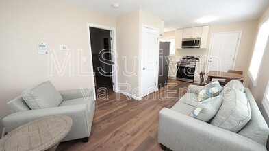 2130 Sovereign St in Durham, NC - Building Photo - Building Photo