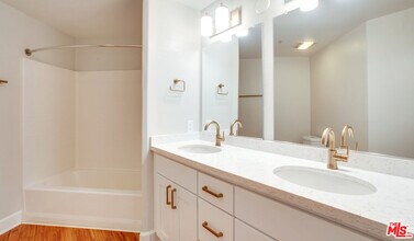 348 Hauser Blvd in Los Angeles, CA - Building Photo - Building Photo