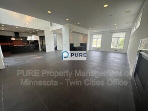 8731 Alverno Ave W in Inver Grove Heights, MN - Building Photo - Building Photo