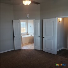 7755 Merry Oaks Cv in Temple, TX - Foto de edificio - Building Photo