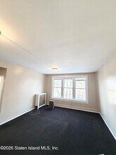 37 Avon Pl, Unit 1b in Staten Island, NY - Foto de edificio - Building Photo