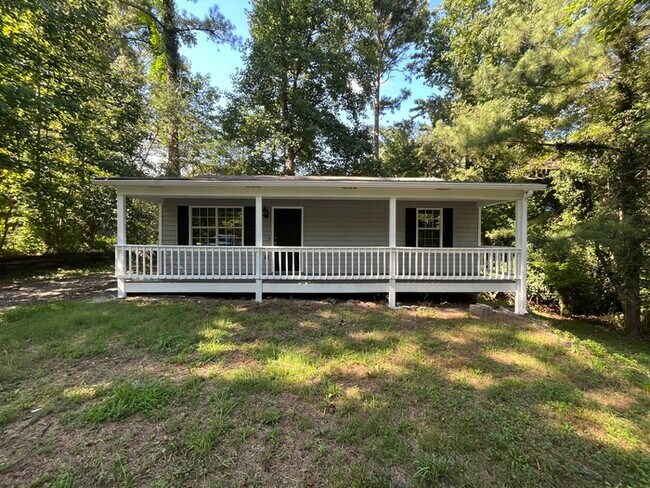 1645 Tomahawk Trail in Cumming, GA - Building Photo - Building Photo