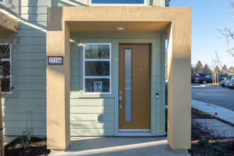 Fusion Townhomes and Live-work Homes in Hayward, CA - Building Photo - Building Photo