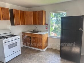 1109 Glass St in White Oak, PA - Building Photo - Building Photo