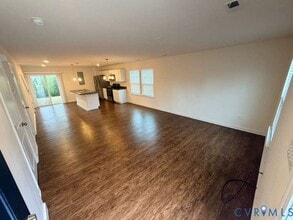 1501 Stonewall Manor Dr in Henrico, VA - Building Photo - Building Photo