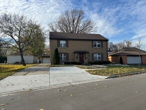 1111 Lincoln St, Unit 1 in Lockport, IL - Building Photo - Building Photo