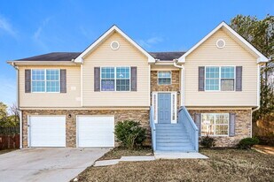 609 Mohawk Cir in Stockbridge, GA - Building Photo