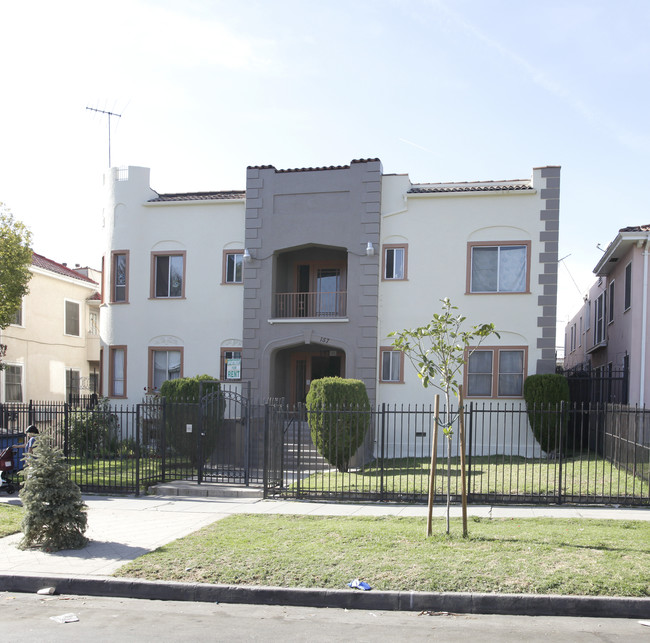 157 S Berendo St in Los Angeles, CA - Building Photo - Building Photo