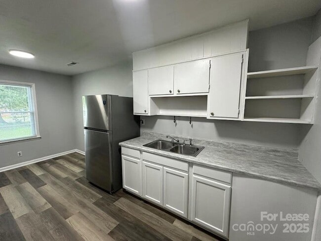 48708 US-52, Unit 13 in Richfield, NC - Building Photo - Building Photo