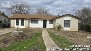 7807 Hobble St in San Antonio, TX - Building Photo