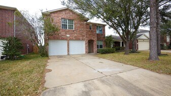 16526 Bristle Creek Dr in Houston, TX - Building Photo