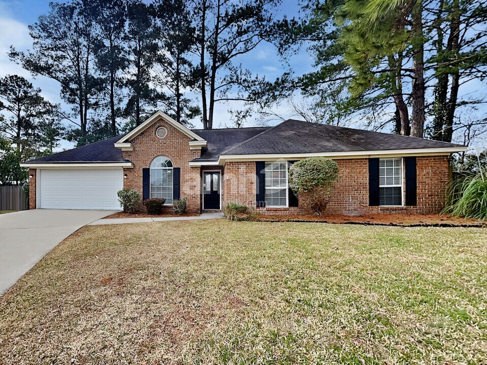 24 Chamois Ct in Pooler, GA - Building Photo