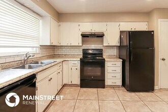 7200 Willow Ave, Unit 48 in Raytown, MO - Building Photo - Building Photo