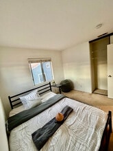 23604 Tarara Dr in Moreno Valley, CA - Foto de edificio - Building Photo