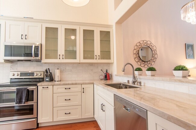 903 Sunrose Terrace in Sunnyvale, CA - Building Photo - Building Photo