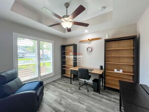 5686 Dunridge Drive in Pace, FL - Building Photo - Building Photo