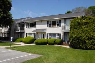 Devonshire Apartments in Kutztown, PA - Building Photo - Building Photo