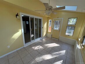 192 Woodland Dr in East Islip, NY - Building Photo - Building Photo