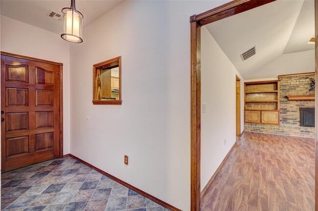 1225 SW 132nd Pl in Oklahoma City, OK - Building Photo - Building Photo