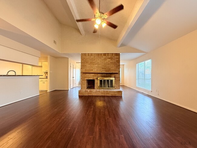 property at 3306 Hunterwood Dr