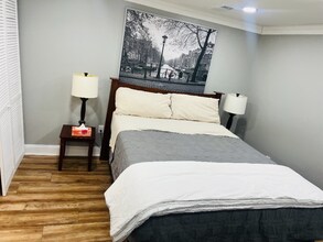 1028 Crittenden St NE in Washington, DC - Foto de edificio - Building Photo