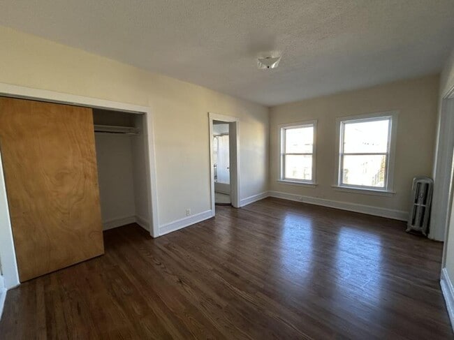 property at 2712 N Milwaukee Ave