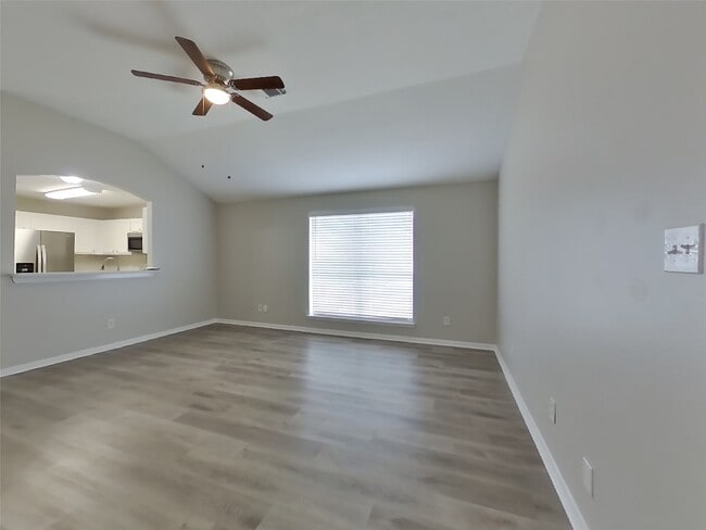 423 Lazy Ln in Montgomery, TX - Building Photo - Building Photo