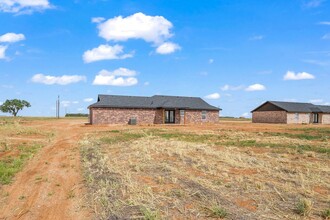 119 North F M 789 in Slaton, TX - Building Photo - Building Photo