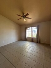 309 Balboa Dr in Delano, CA - Building Photo - Building Photo