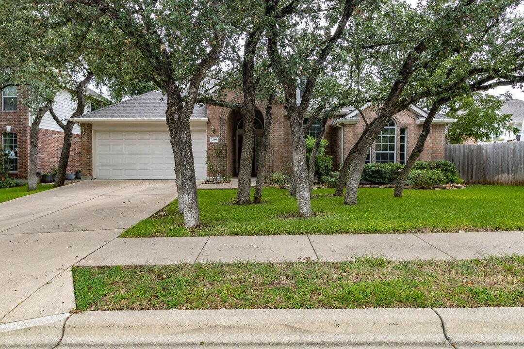 2603 Salerno Pl in Cedar Park, TX - Foto de edificio